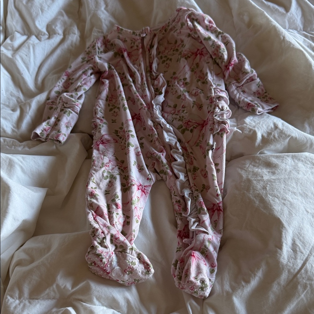 Caden Lane zipper footie pajamas - pink bow